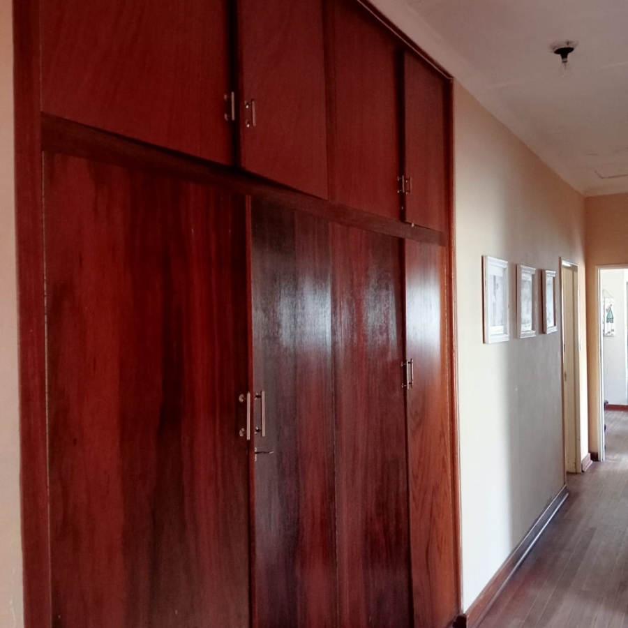 To Let 4 Bedroom Property for Rent in Top Town Eastern Cape
